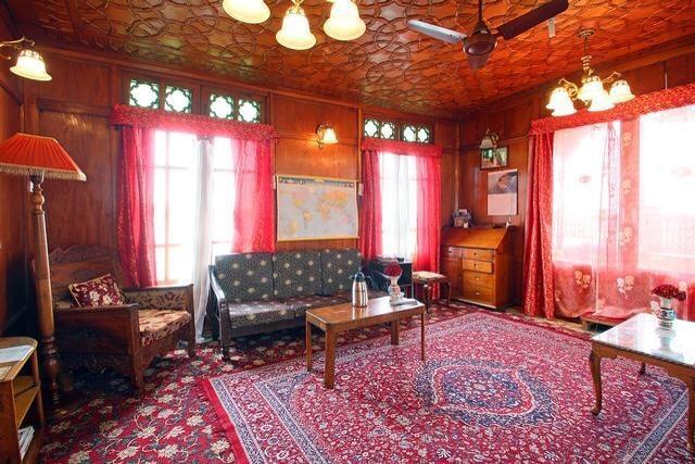 Houseboat Lily Of Nageen Srinagar  Exterior photo